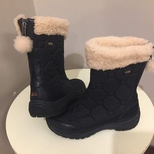 Ugg 5737 Meridian Quilted Shearling Boot W's Sz 6